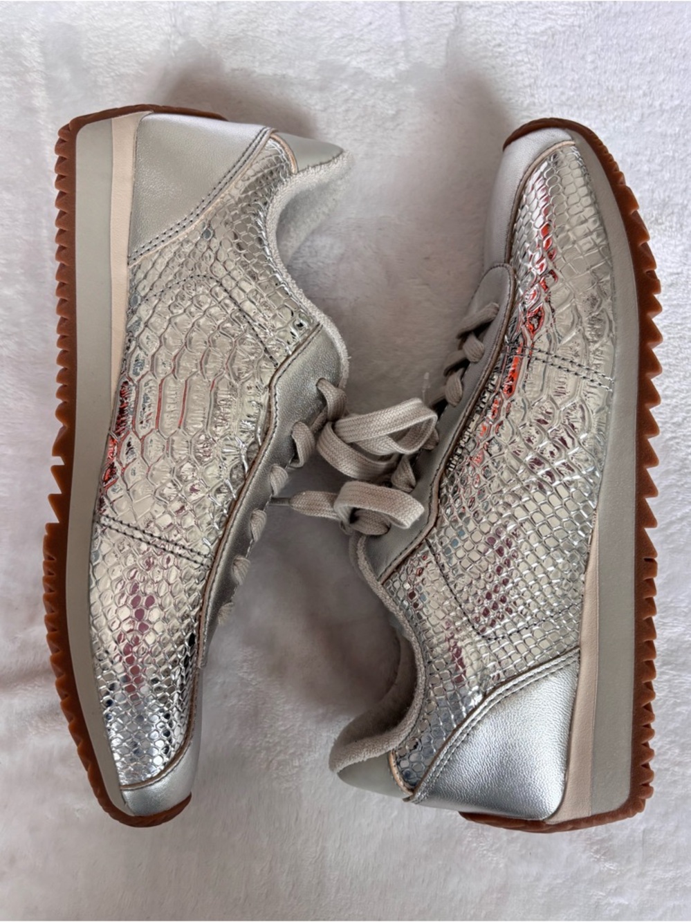 MICHAEL KORS Rhodes Leather Lace Up Metallic Silver Sneaker--NEW--9 - Picture 7 of 15